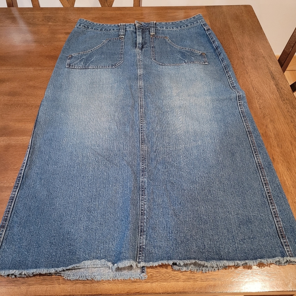 Cato size 14 vintage women's denim jean skirt midi distressed